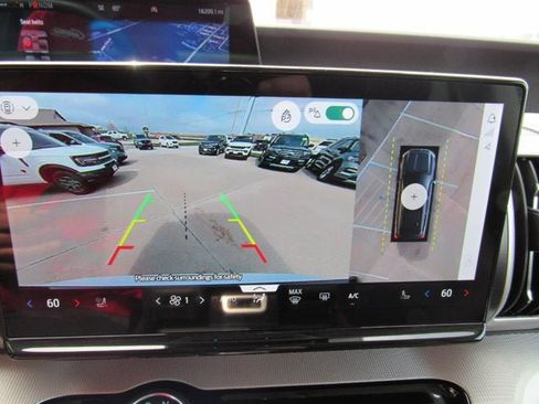 Used 2025 Ford Expedition Active AWD/4WD image 55