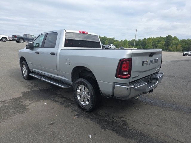 Used 2026 RAM 2500 Big Horn AWD/4WD image 2