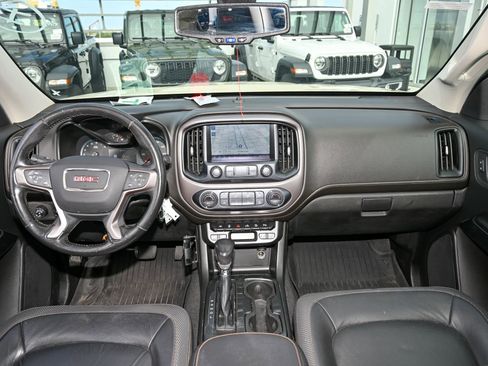 Used 2022 GMC Canyon AT4 image 19