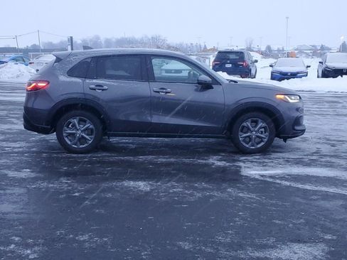 Certified 2026 Honda HR-V LX image 9
