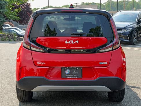 Used 2023 Kia Soul EX FWD image 6