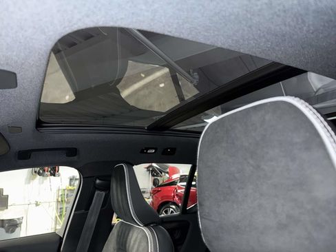 Used 2023 Volvo XC40 B5 Plus w/ Climate Package AWD/4WD image 22