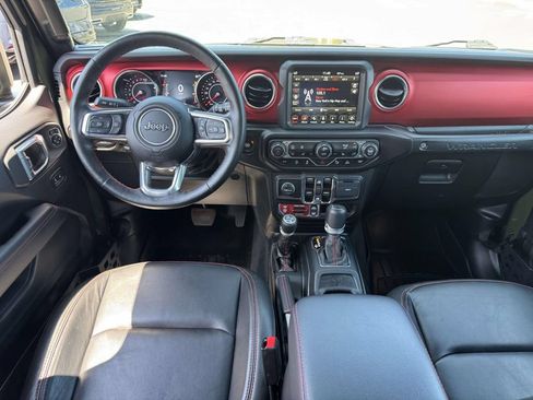 Used 2022 Jeep Wrangler Unlimited Rubicon w/ LED Lighting Group AWD/4WD image 15