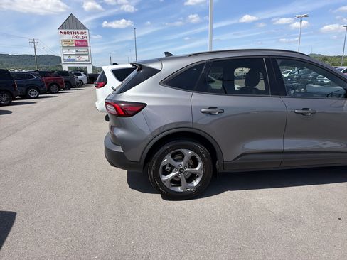 Used 2025 Ford Escape ST-Line AWD/4WD image 6