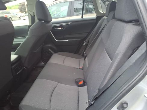 Used 2021 Toyota RAV4 XLE w/ Convenience Package AWD/4WD image 8