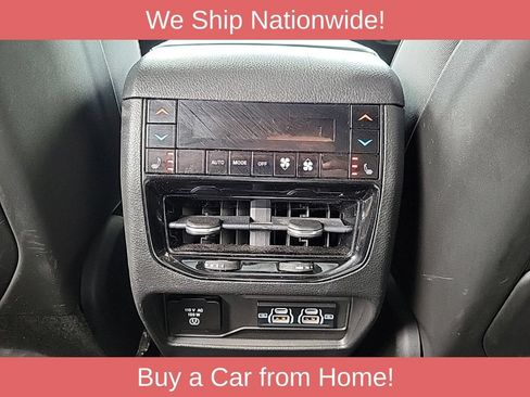 Used 2022 Jeep Grand Cherokee L Overland w/ Luxury Tech Group IV AWD/4WD image 21