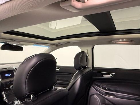 Used 2019 Ford Edge Titanium w/ Equipment Group 301A FWD image 38