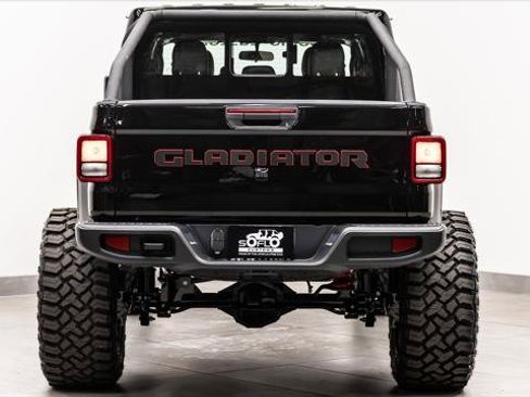 Used 2026 Jeep Gladiator Sport image 9