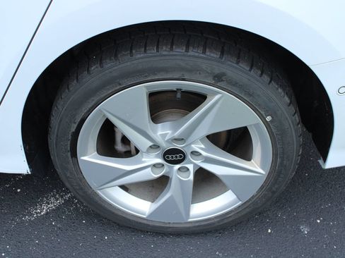 Used 2024 Audi A3 2.0T Premium FWD image 5