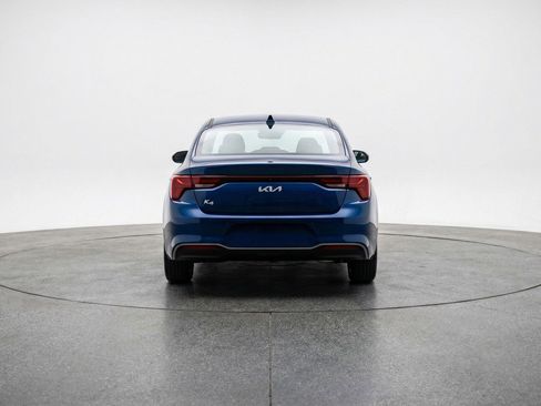 Used 2025 Kia K4 LXS image 7
