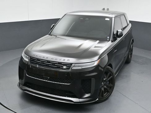 Used 2024 Land Rover Range Rover Sport AWD/4WD image 43