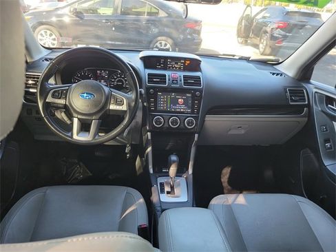 Used 2018 Subaru Forester 2.5i Limited image 9