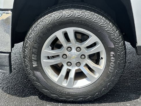 Used 2018 Chevrolet Silverado 1500 LT w/ All Star Edition AWD/4WD image 13