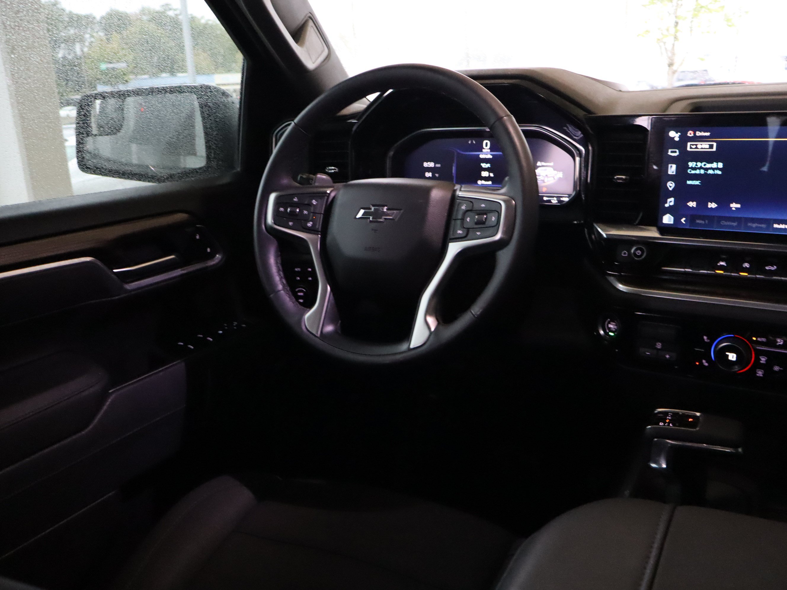 Used 2025 Chevrolet Silverado 1500 RST w/ Convenience Package II AWD/4WD image 13