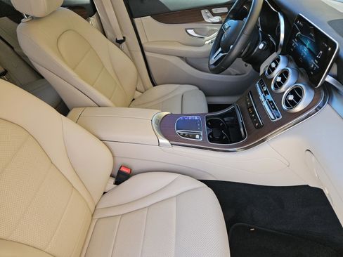 Certified 2022 Mercedes-Benz GLC 300 image 29