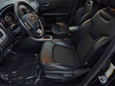Used 2018 Jeep Compass Latitude image 15