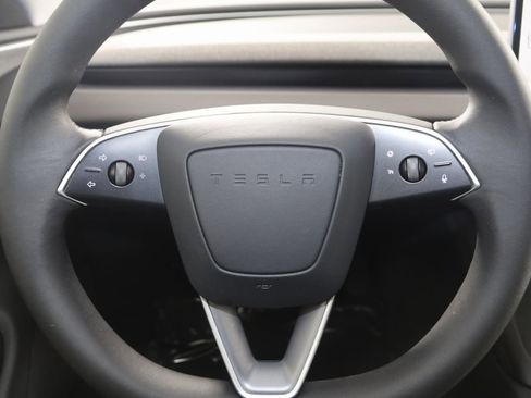 Used 2024 Tesla Model 3 Standard Range image 39