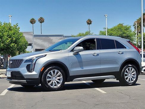 Used 2023 Cadillac XT4 Premium Luxury image 30