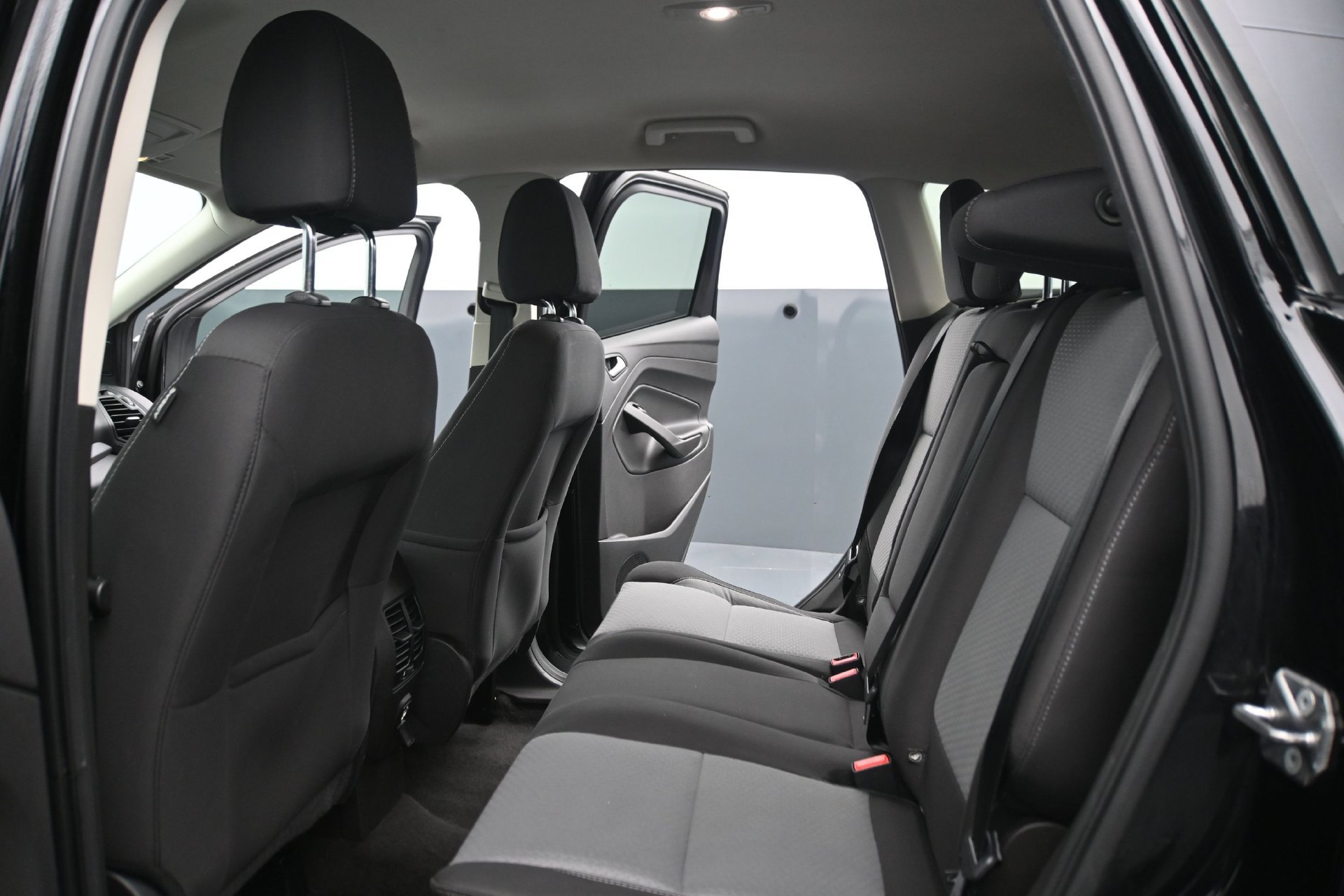 Used 2017 Ford Escape SE AWD/4WD image 16
