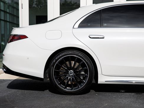 Used 2026 Mercedes-Benz S 580 4MATIC Sedan image 24