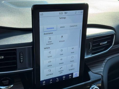 Used 2022 Ford Explorer Limited w/ Limited Technology Package image 30