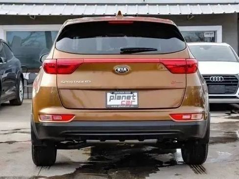 Used 2019 Kia Sportage LX FWD image 13