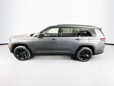 Used 2023 Jeep Grand Cherokee L Laredo AWD/4WD image 4