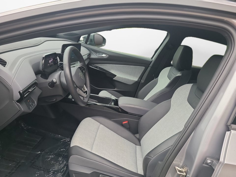 Used 2023 Volkswagen ID.4 Pro AWD/4WD image 9