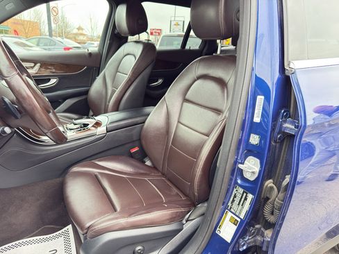 Used 2018 Mercedes-Benz GLC 300 4MATIC image 10