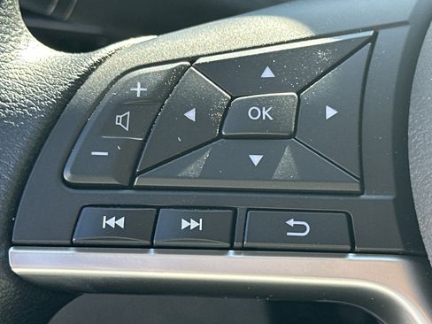 New 2025 Nissan Altima 2.5 SV image 24