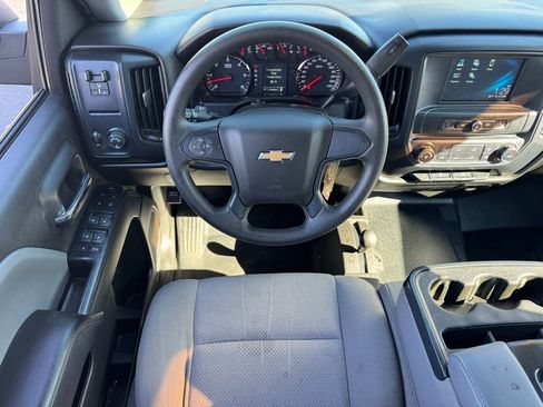 Used 2018 Chevrolet Silverado 1500 Custom w/ Trailering Package image 15