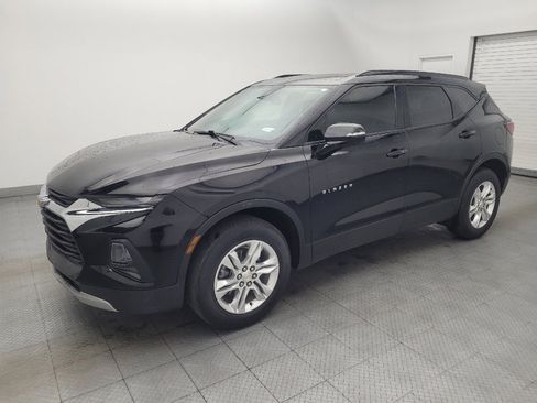Used 2022 Chevrolet Blazer LT FWD image 2