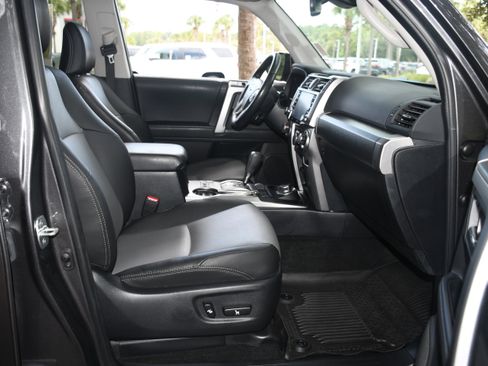 Used 2023 Toyota 4Runner SR5 Premium image 21