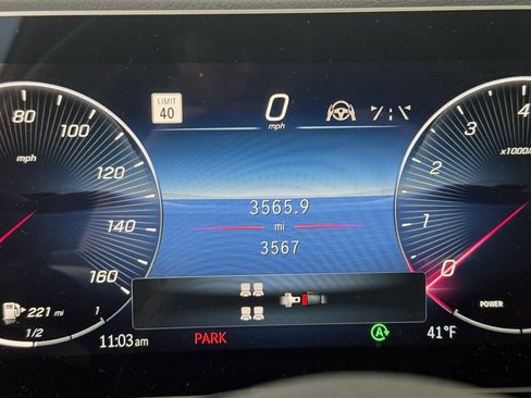 Used 2025 Mercedes-Benz GLS 450 4MATIC image 17