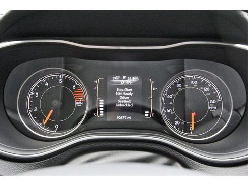 Used 2020 Jeep Cherokee Latitude image 14