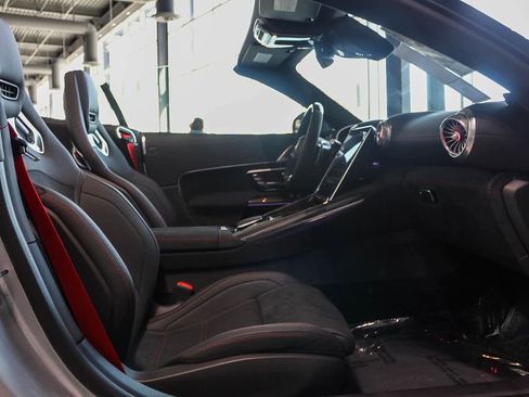 New 2024 Mercedes-Benz SL 63 AMG 4MATIC image 15