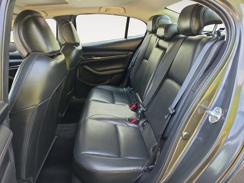 Used 2023 MAZDA MAZDA3 s FWD image 13