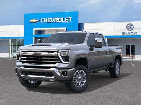 New 2026 Chevrolet Silverado 2500 LTZ w/ LTZ Premium Package AWD/4WD image 6