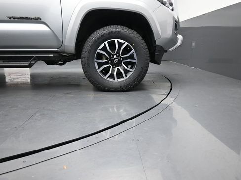 Used 2023 Toyota Tacoma TRD Sport w/ Advanced Technology Package AWD/4WD image 11