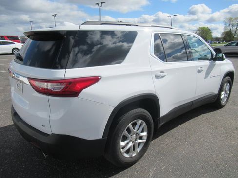 Certified 2019 Chevrolet Traverse LT FWD image 5