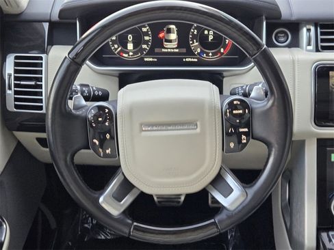 Used 2020 Land Rover Range Rover Autobiography image 14