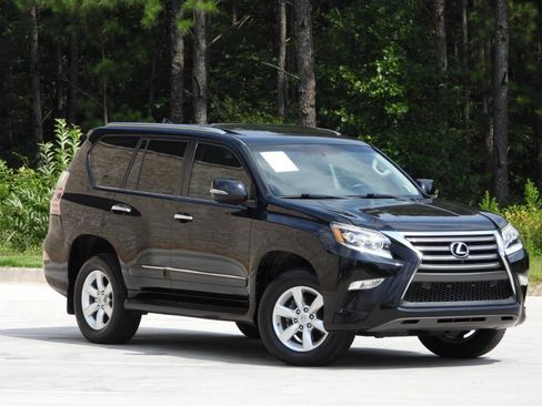 Used 2017 Lexus GX 460 w/ Navigation Package AWD/4WD image 13