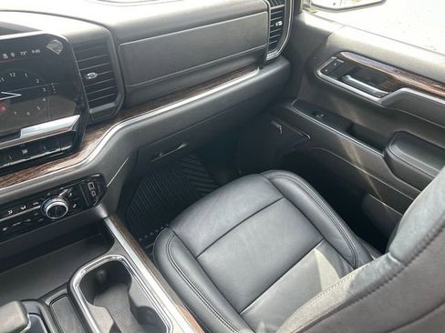 Used 2025 GMC Sierra 1500 Elevation w/ Preferred Package AWD/4WD image 19