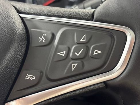 Used 2024 Chevrolet Equinox LT AWD/4WD image 18