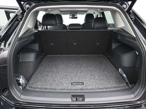 New 2026 Volkswagen Tiguan SE AWD/4WD image 12