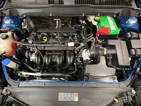 Used 2018 Ford Fusion SE w/ Fusion SE Technology Package FWD image 21