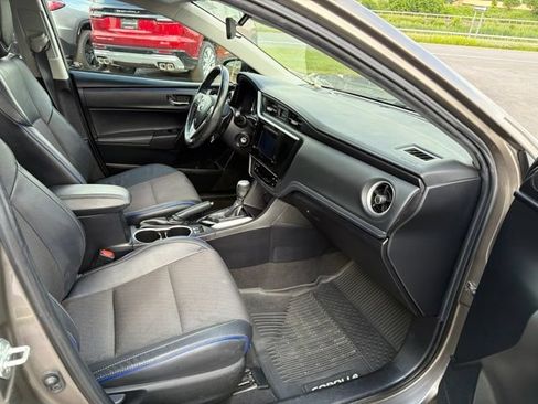 Used 2019 Toyota Corolla SE FWD image 10
