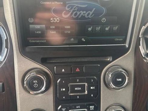 Used 2014 Ford F250 Lariat w/ Lariat Interior Package AWD/4WD image 20