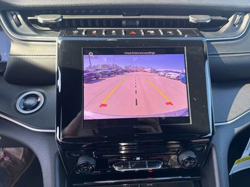 New 2026 Jeep Grand Cherokee Laredo image 13