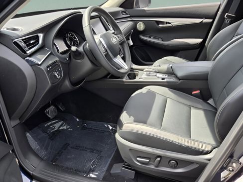 Certified 2025 INFINITI QX50 Luxe image 28